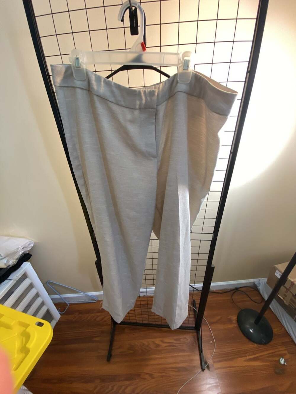 Jaclyn Smith Women's Beige Size 22W Dress Pants Trousers
